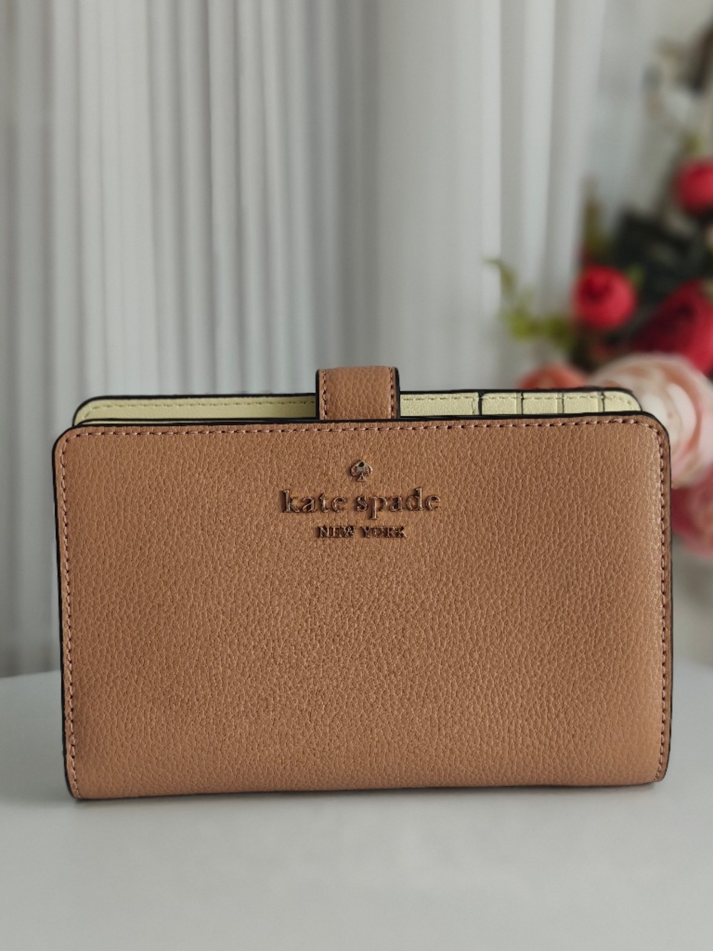 New Kate Spade Medium Compact Bifold Wallet Tuscan Brown KN751 $199